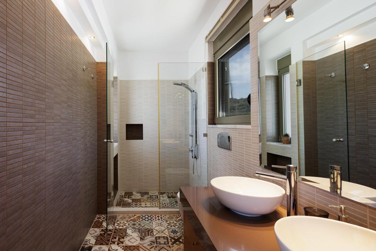 Rizes Villa With Jacuzzi & Heated Pool Agia Triada Exterior foto