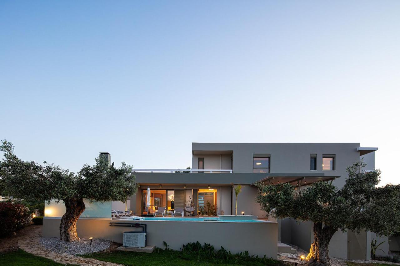Rizes Villa With Jacuzzi & Heated Pool Agia Triada Exterior foto